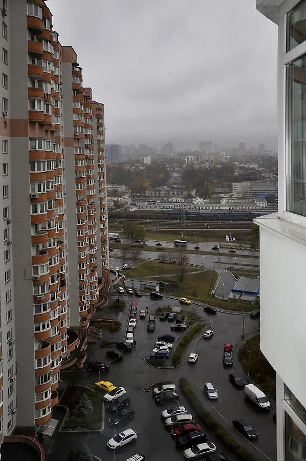 Квартиры По Улице Феодосийская, 1-А Kyiv Apartment